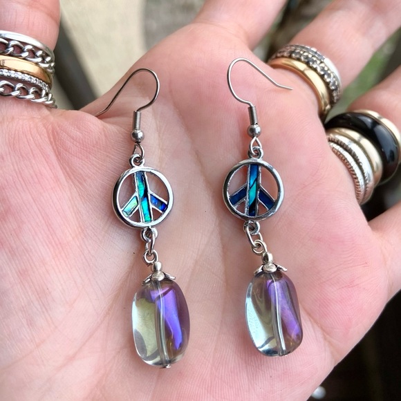 Opal peace earrings . Peace sign & rainbow aura crystal dangly boho earrings - Picture 4 of 10